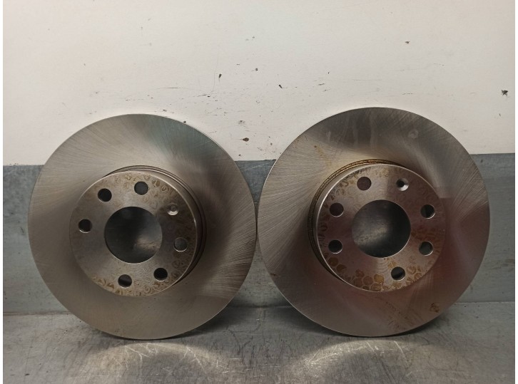 Recambio de disco freno trasero para opel astra g berlina referencia OEM IAM 6040433  