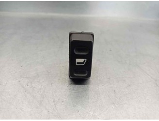 Replacement front right window lift switch for Citroën Xsara Picasso 2.0 HDi OEM IAM reference 6552TA 