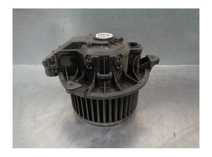 Recambio de motor calefaccion para ford puma 1.0 ecoboost cat referencia OEM IAM H1BH19846AA 0130115702 BOSCH