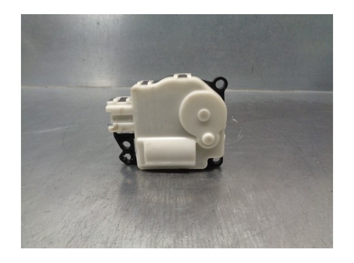 Recambio de motor calefaccion para ford puma 1.0 ecoboost cat referencia OEM IAM AV1119E616HA  