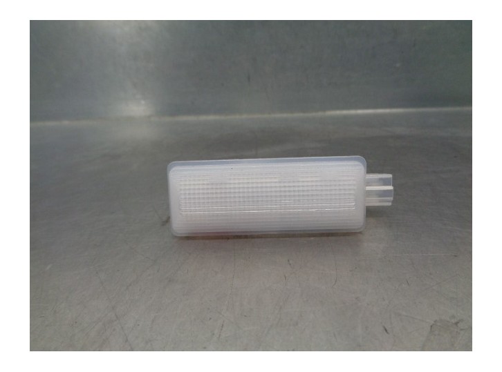 Recambio de luz interior para ford puma 1.0 ecoboost cat referencia OEM IAM A2573C101AB 
