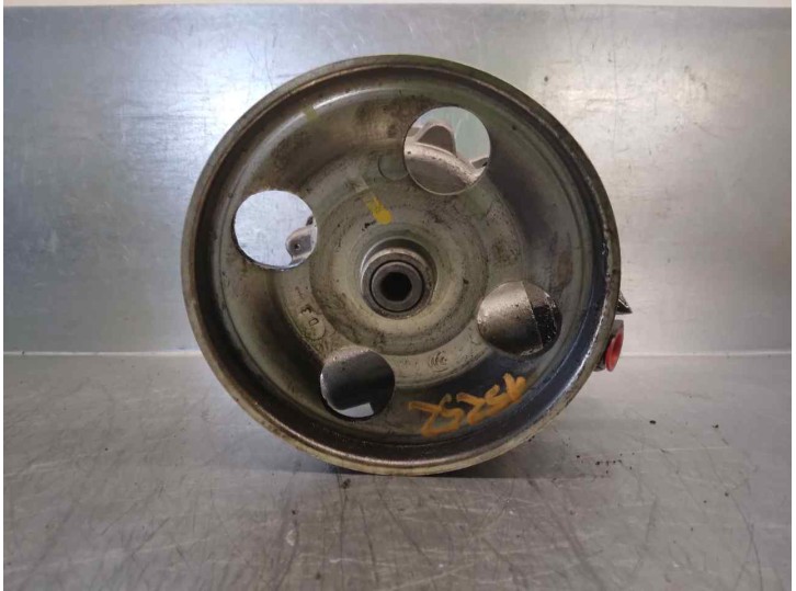 Recambio de bomba servodireccion para citroën c5 berlina 2.0 hdi magic referencia OEM IAM 9636086680 7617955502 ZF