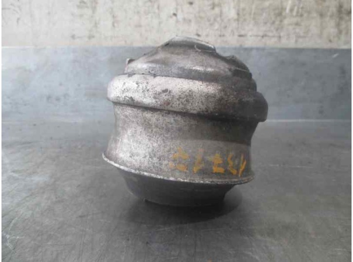 Recambio de soporte motor derecho para mercedes-benz clase e (w211) berlina 3.0 cdi cat referencia OEM IAM A2112402117 