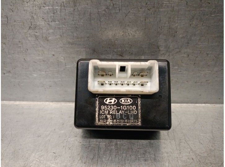 Recambio de rele para hyundai accent iii sedán (mc) 1.5 crdi gls referencia OEM IAM 952301G100  