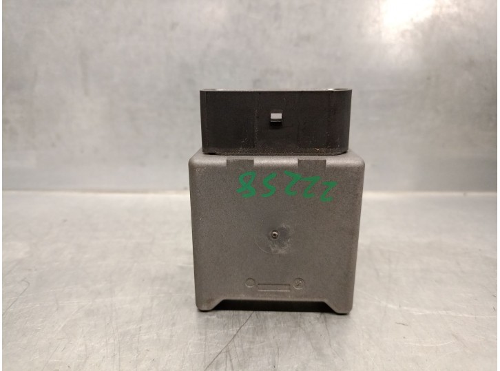 Replacement relay for Volkswagen Taigo (CS1) 1.0 TSI OEM IAM reference 5Q0906093B 5Q0906093B 