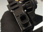 Recambio de cerradura capot para ford focus berlina (cap) 1.6 16v cat referencia OEM IAM 3M5116700AB 5 PUERTAS
