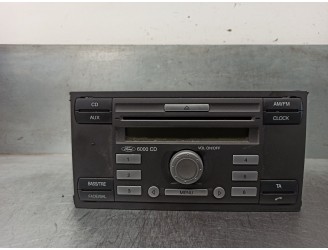 Replacement audio system / CD radio for Ford Focus Saloon (CAP) 1.6 16V CAT OEM IAM reference 6S6118C815AH VISTEON