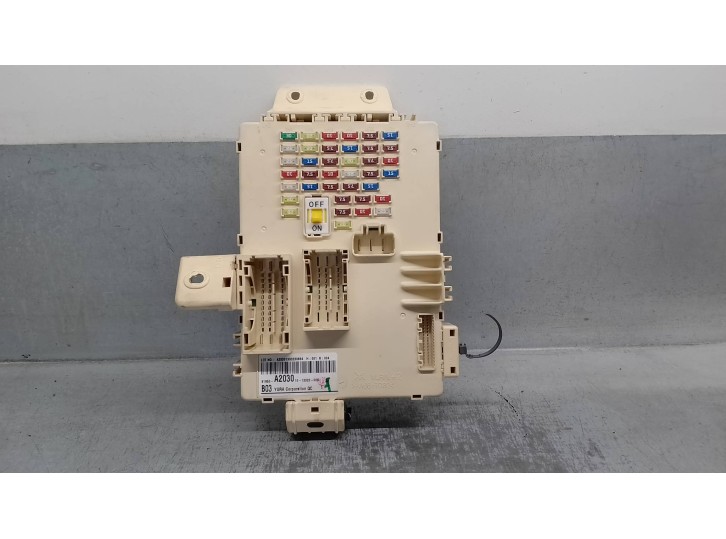 Recambio de caja reles / fusibles para kia cee´d crdi cat referencia OEM IAM 91950A203010 