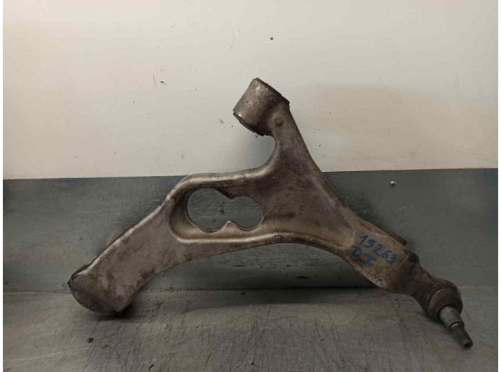 Recambio de brazo suspension inferior delantero izquierdo para audi q7 (4l) 3.0 tdi referencia OEM IAM 7L8407151K  