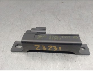 Recambio de antena para infiniti ex 30d referencia OEM IAM 5WK48775  