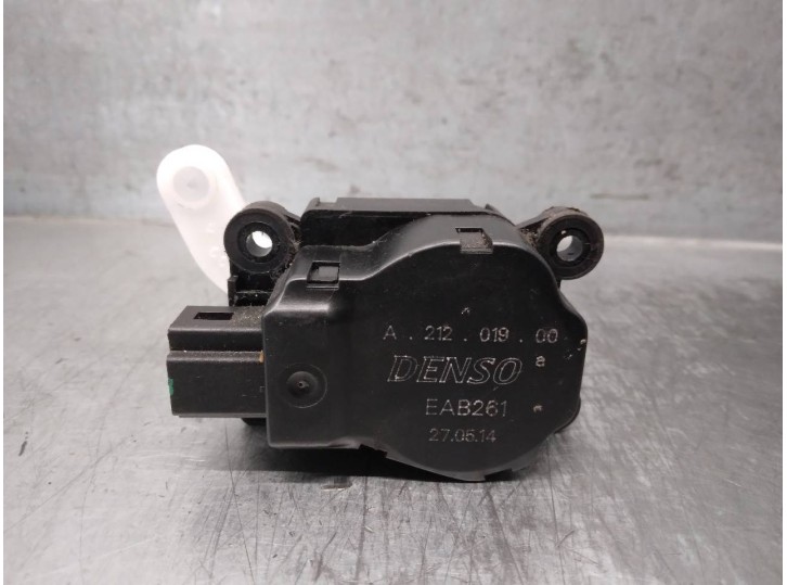 Recambio de motor apertura trampillas climatizador para peugeot expert tepee l2h1 allure referencia OEM IAM A21201900 EAB261 DEN