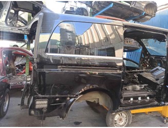 Recambio de aleta trasera derecha para mercedes-benz clase v (w447) referencia OEM IAM A4476302800 CORTE CARROCERIA ACRISTALADA