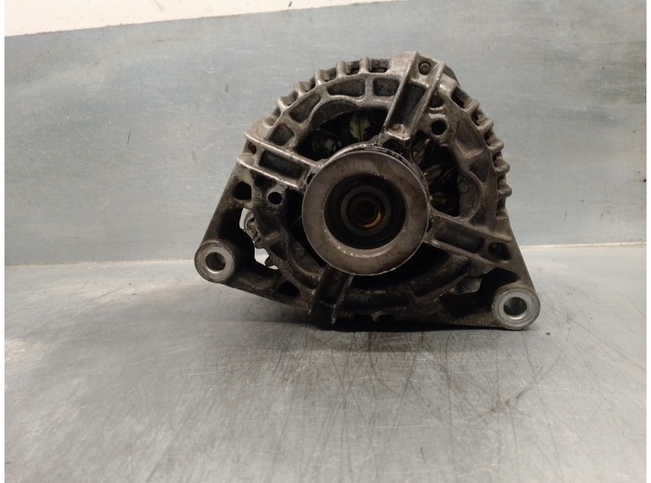 Recambio de alternador para opel astra g berlina 2.0 16v di cat (x 20 dtl / ld3) referencia OEM IAM 90561168 0124415005 BOSCH