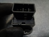 Replacement front left window lift switch for Hyundai Atos (MX) GLS OEM IAM reference 9357002000 