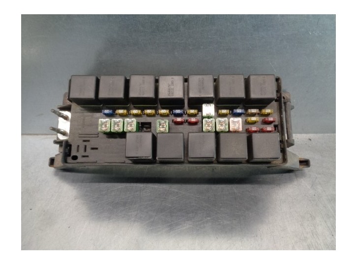 Recambio de caja reles / fusibles para chrysler voyager (gs) 2.4 cat referencia OEM IAM 04868093AA  