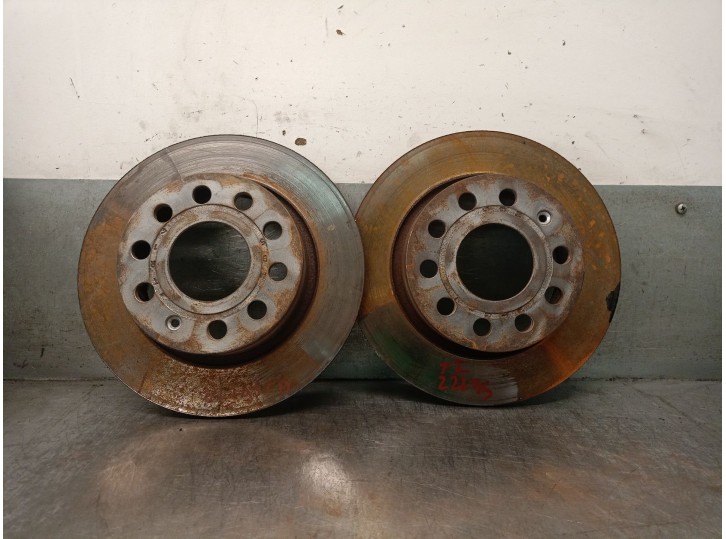 Recambio de disco freno trasero para volkswagen scirocco iii (137, 138) 2.0 tdi referencia OEM IAM 1K0615601AB 1K0615601AB 