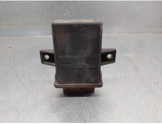 Replacement engine fan relay for Peugeot Expert Kombi 1.9 Turbodiesel CAT OEM IAM reference 9631577880 