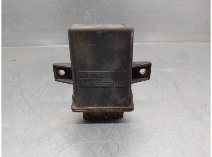 Replacement engine fan relay for Peugeot Expert Kombi 1.9 Turbodiesel CAT OEM IAM reference 9631577880 