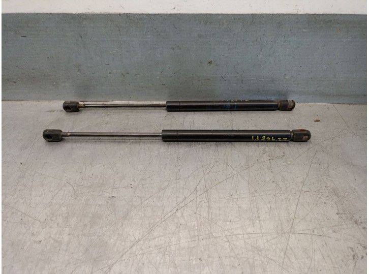 Recambio de amortiguadores maletero / porton para renault clio ii (bb_, cb_) 1.5 dci (b/cb07) referencia OEM IAM 7700842256 