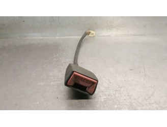 Recambio de enganche cinturon para mercedes-benz mb serie:100 d caja abierta (w631) referencia OEM IAM 6318600969 A6318600969 