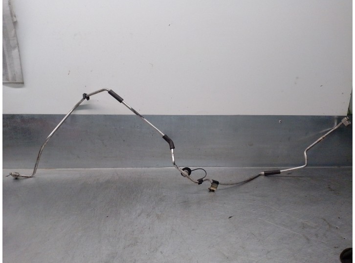 Replacement air conditioning pipes for Mitsubishi Carisma Sedan 5 (DA0) 1.6 CAT OEM IAM reference MR910813 MR910813 
