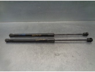 Replacement boot/tailgate dampers for Volkswagen Scirocco (138) R-Line BMT OEM IAM reference 1K8827550C 