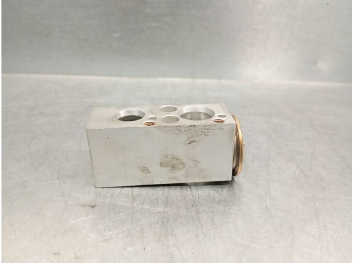 Recambio de valvula expansion para bmw x1 (f48) sdrive 18 d referencia OEM IAM 64116845415 64116845415 