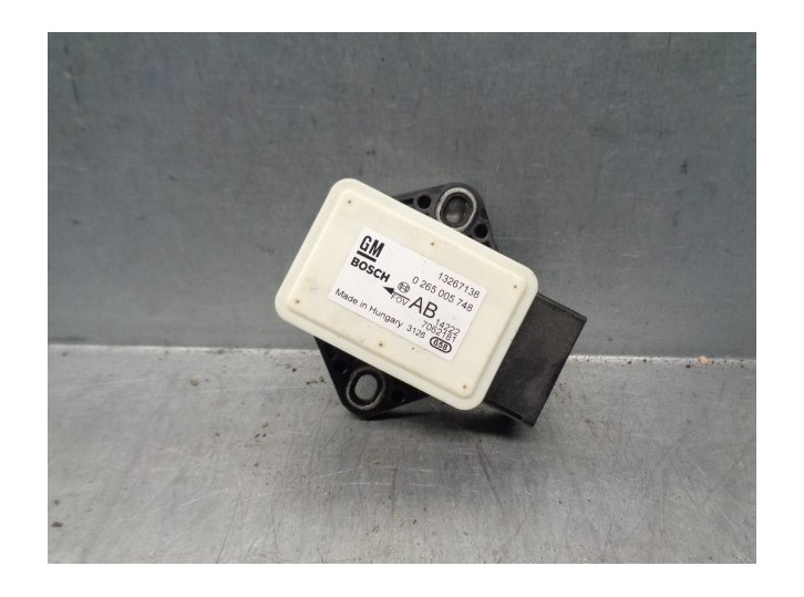 Recambio de sensor para opel corsa d 1.4 16v cat (a 14 xer / ldd) referencia OEM IAM 13267138 0265005748 BOSCH