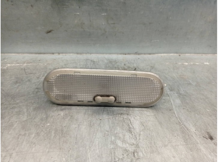 Recambio de luz interior para dacia logan mcv 1.5 dci diesel cat referencia OEM IAM 8200074362 