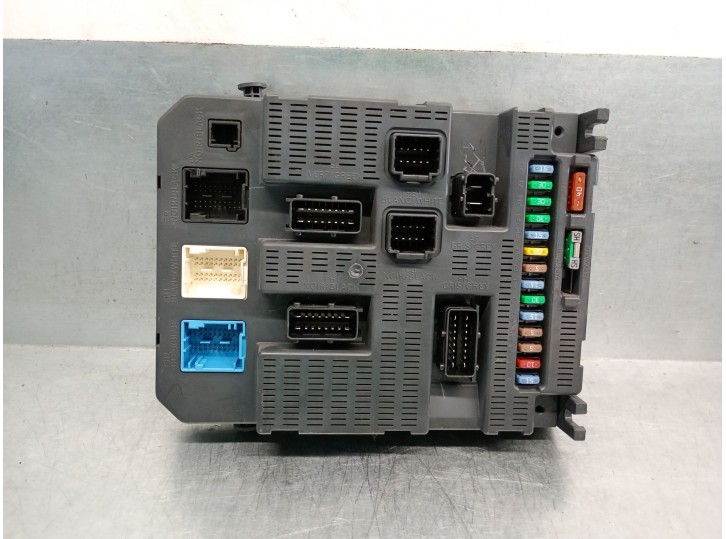 Recambio de caja reles / fusibles para citroën c8 2.0 hdi cat (rhk / dw10uted4) referencia OEM IAM 9663798480 