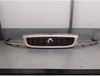 Replacement front grille for Renault Safrane (B54) 2.2 DT (B54G) OEM IAM reference 7700847088 