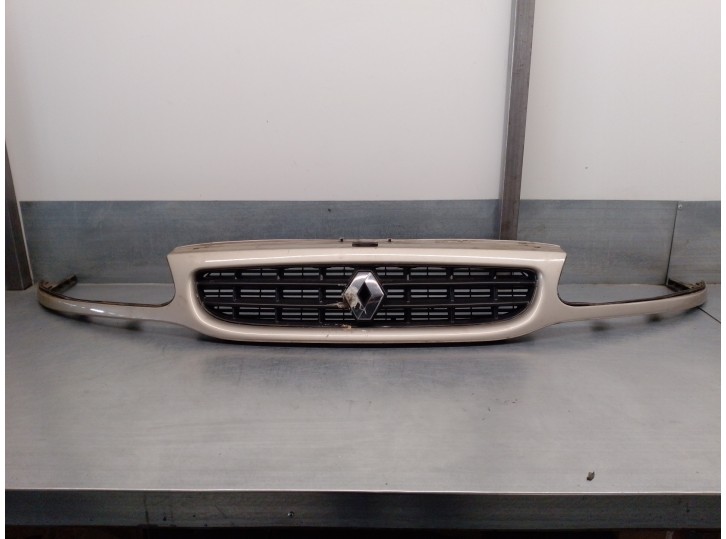 Recambio de rejilla delantera para renault safrane (b54) 2.2 dt (b54g) referencia OEM IAM 7700847088 