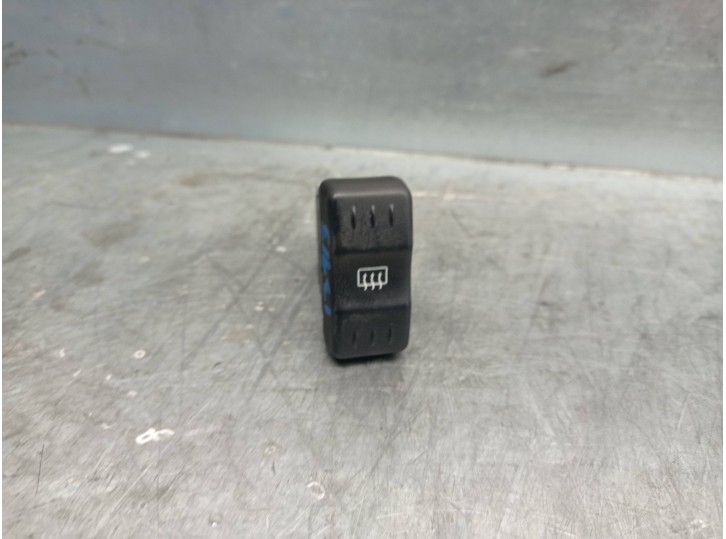 Recambio de boton luneta para dacia logan mcv 1.5 dci diesel cat referencia OEM IAM 399387 