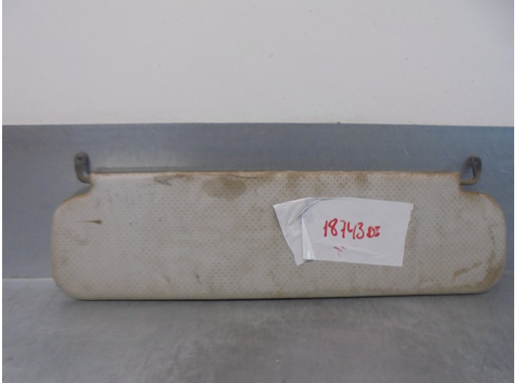 Recambio de parasol izquierdo para nissan trade referencia OEM IAM 4773072 