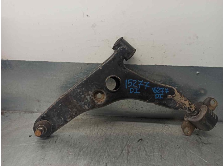 Recambio de brazo suspension inferior delantero izquierdo para mitsubishi space star (dg0) 1900 di-d referencia OEM IAM MR916133