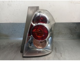 Recambio de piloto trasero derecho para toyota corolla verso (r1) 2.2 turbodiesel cat referencia OEM IAM 815510F020 815510F020 