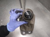 Recambio de palanca cambio para audi a4 ber. (b8) 2.0 16v tdi referencia OEM IAM 8K0711025M 