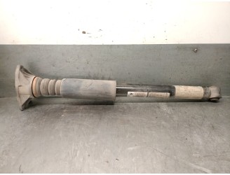 Recambio de amortiguador trasero derecho para bmw x1 (f48) sdrive 18 d referencia OEM IAM 33506886760 33506886760 