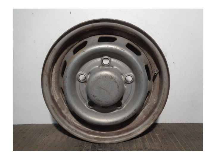 Recambio de llanta para nissan trade referencia OEM IAM 40300T6470 R15X5JH2 HIERRO