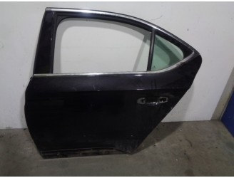 Recambio de puerta trasera izquierda para skoda superb (3v3) 2.0 tdi referencia OEM IAM 3V5833051 NEGRA 5 PUERTAS