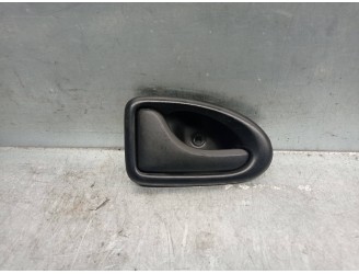 Recambio de maneta interior delantera derecha para dacia logan mcv 1.5 dci diesel cat referencia OEM IAM 7700830079  