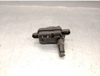 Recambio de motor tapa deposito combustible para volkswagen touran (5t1) 1.4 tsi referencia OEM IAM 8V0862159 8V0862159 