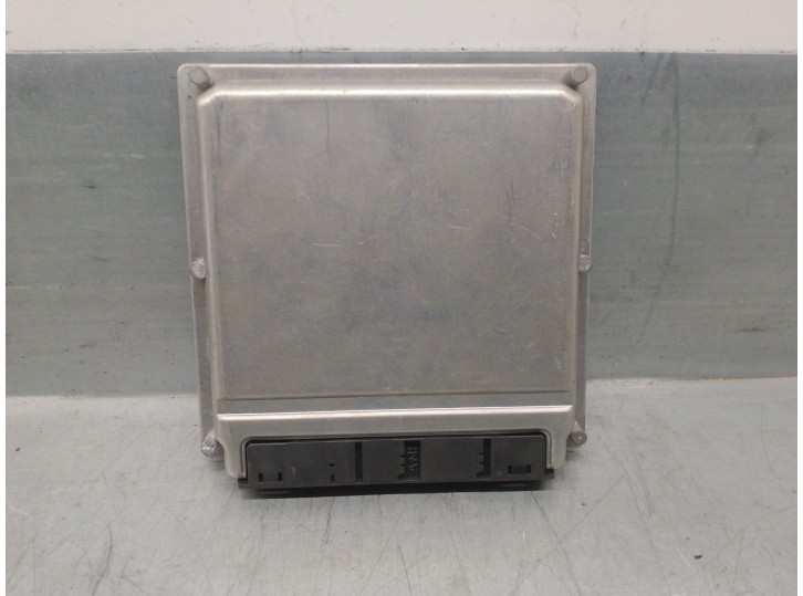 Recambio de centralita motor uce para mercedes-benz clase c (w203) berlina 2.7 cdi 20v cat referencia OEM IAM A6121534279 028101