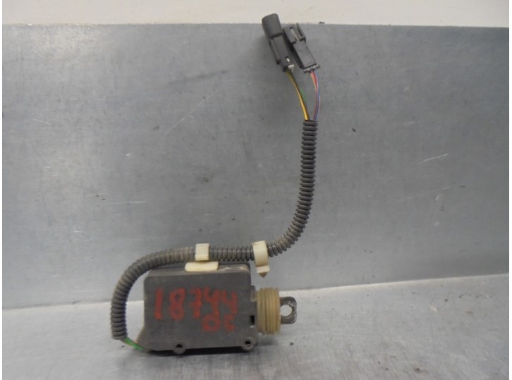 Recambio de motor cierre centralizado delantero izquierdo para opel frontera a 2.5 turbodiesel referencia OEM IAM 134939 2 Y 3 P