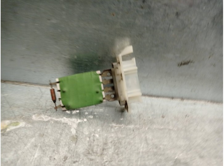 Recambio de resistencia calefaccion para dacia logan mcv 1.5 dci diesel cat referencia OEM IAM 3134503089  