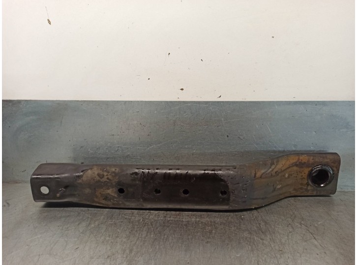 Replacement gearbox mount for Volkswagen Crafter 2.0 TDI OEM IAM reference A9063300105 