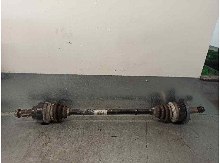 Recambio de transmision trasera derecha para bmw serie 1 lim. (f20/f21) 2.0 16v turbodiesel referencia OEM IAM 33208680348 