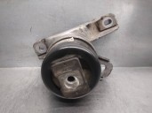 Replacement right engine mount for Land Rover Evoque 2.2 TD4 CAT OEM IAM reference BJ326F012AB 