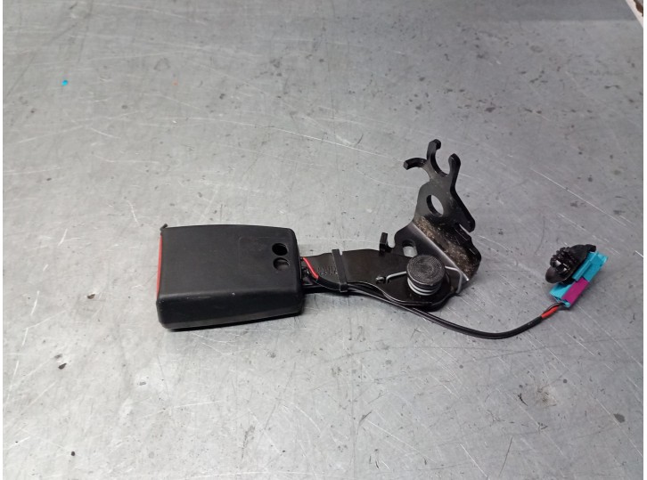 Recambio de enganche cinturon para volvo xc60 i suv (156) d3 referencia OEM IAM 31332777 31332777 