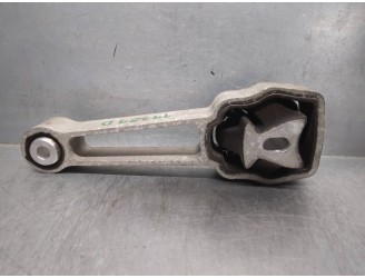 Replacement engine mount for Land Rover Evoque 2.2 TD4 CAT OEM IAM reference LR000597 